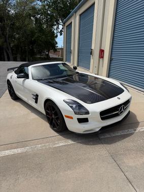 White 2015 Mercedes-Benz SLS AMG GT Final Edition