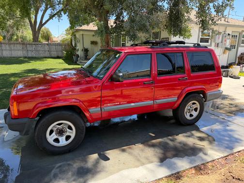 Red 2001 Jeep Cherokee Sport