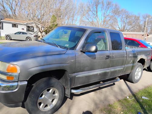 Silver 2007 GMC Sierra 1500 SLE1 Extended Cab Classic