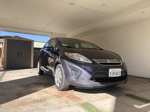 2013 Ford Fiesta SE