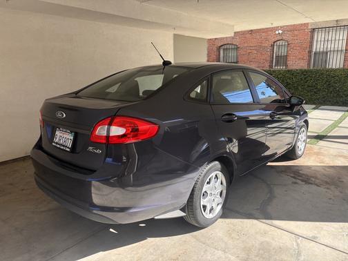 2013 Ford Fiesta SE
