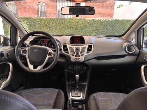 2013 Ford Fiesta SE