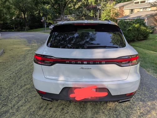 2021 Porsche Macan Macan