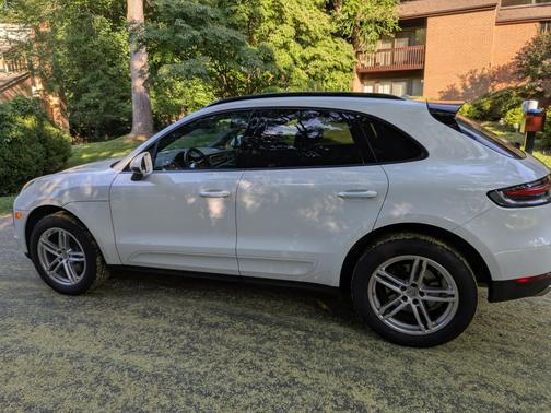 2021 Porsche Macan Macan