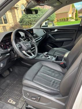 White 2019 Audi Q5 2.0T Premium Plus