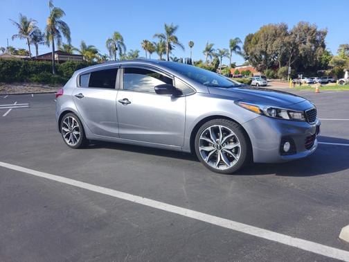 2017 Kia Forte SX
