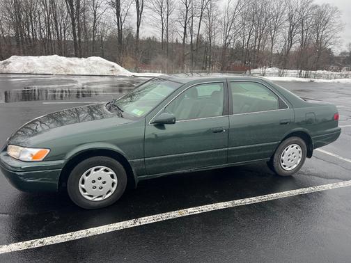 1999 Toyota Camry LE