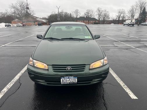 1999 Toyota Camry LE