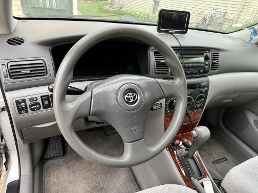 2005 Toyota Corolla LE