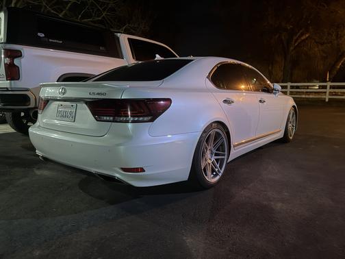 White 2013 Lexus LS 460 Base