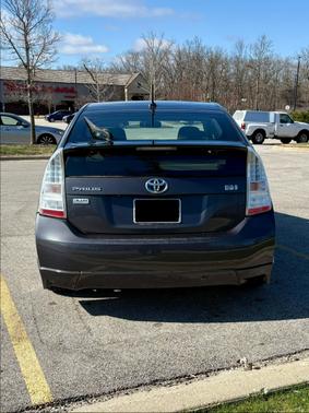 Gray 2011 Toyota Prius II