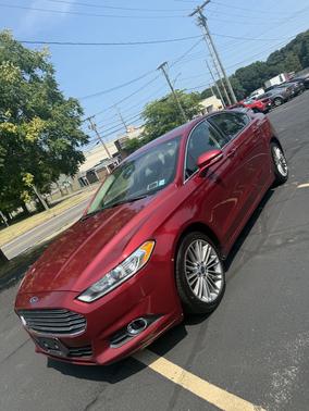 2014 Ford Fusion SE