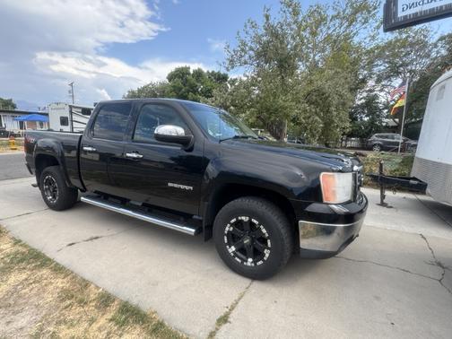 Black 2013 GMC Sierra 1500 SLE1