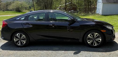 Black 2016 Honda Civic EX-T