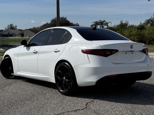2019 Alfa Romeo Giulia Base