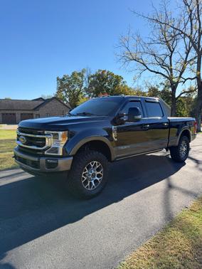 Blue 2022 Ford F-350 King Ranch