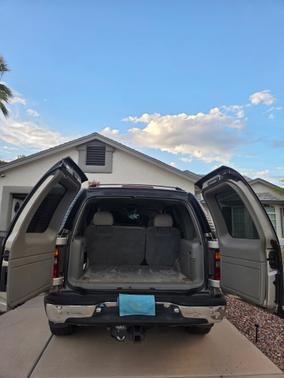 Gray 2000 GMC Yukon SLT
