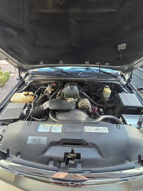 Gray 2000 GMC Yukon SLT