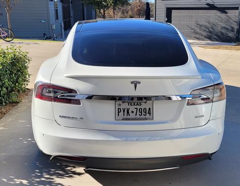 2015 Tesla Model S 85D