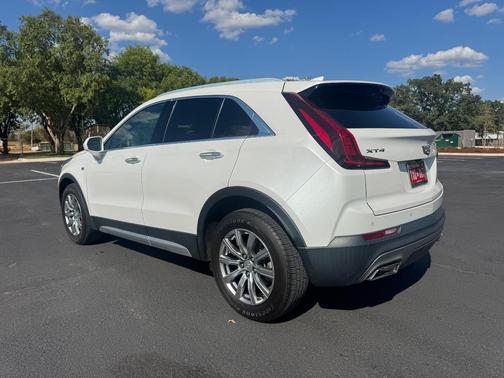 White 2019 Cadillac XT4 Premium Luxury