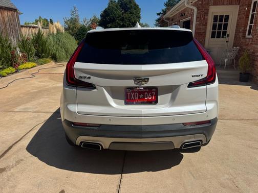 White 2019 Cadillac XT4 Premium Luxury