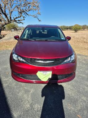2021 Chrysler Voyager L