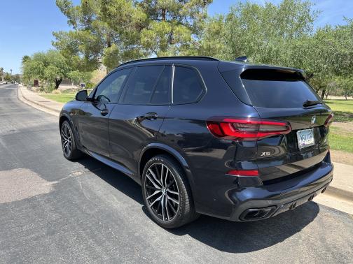 2023 BMW X5 M50i