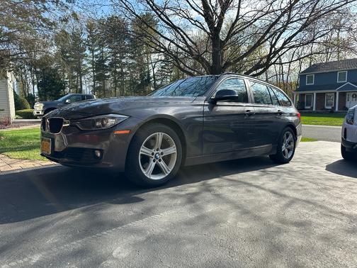 Gray 2014 BMW 328 i xDrive