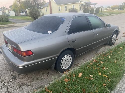 1999 Toyota Camry LE
