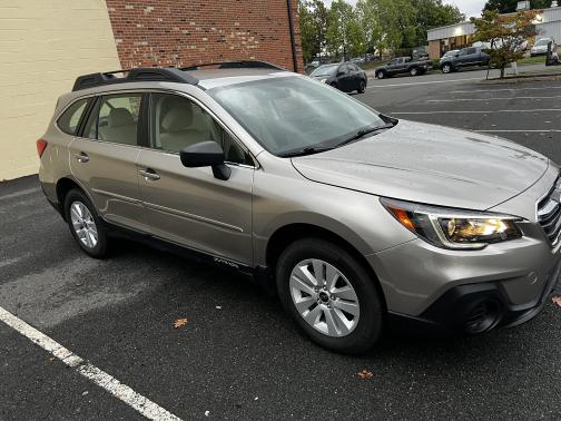 2018 Subaru Outback 2.5i