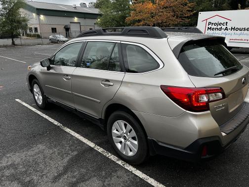 2018 Subaru Outback 2.5i
