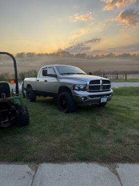 Silver 2004 Dodge Ram 2500 Laramie Quad Cab