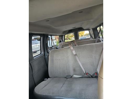 2017 Chevrolet Express 2500 LS