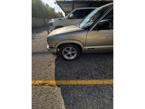 2003 Chevrolet S-10 LS