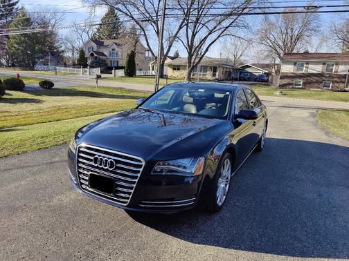 Blue 2013 Audi A8 L 3.0T