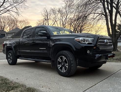 2017 Toyota Tacoma TRD Sport