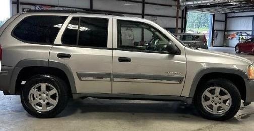 Silver 2004 Isuzu Ascender S