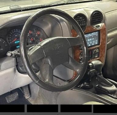 Silver 2004 Isuzu Ascender S