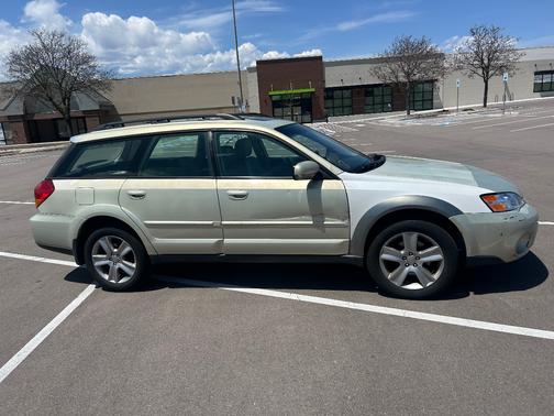 Gold 2007 Subaru Outback 3.0 R Limited L.L. Bean Edition