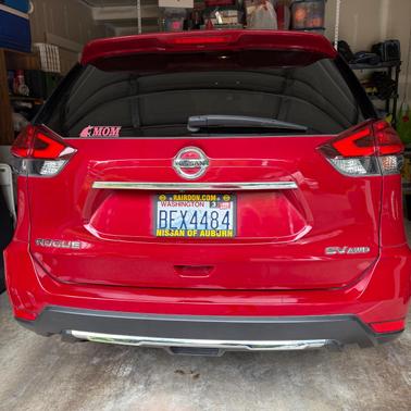Red 2017 Nissan Rogue SV