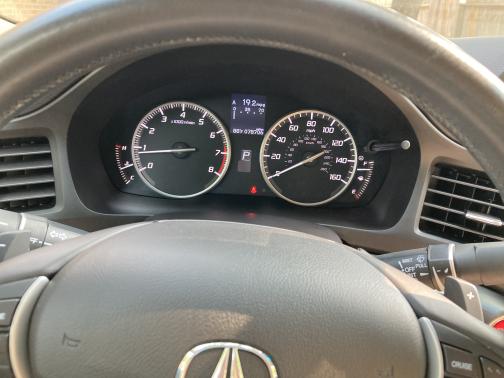 Photo 5 of 7 of 2013 Acura ILX 2.0L Technology
