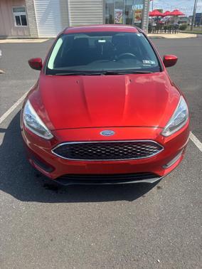Red 2018 Ford Focus SE