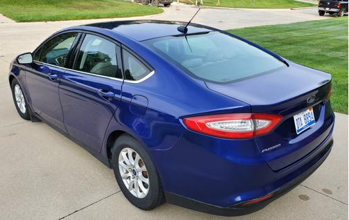 2016 Ford Fusion S