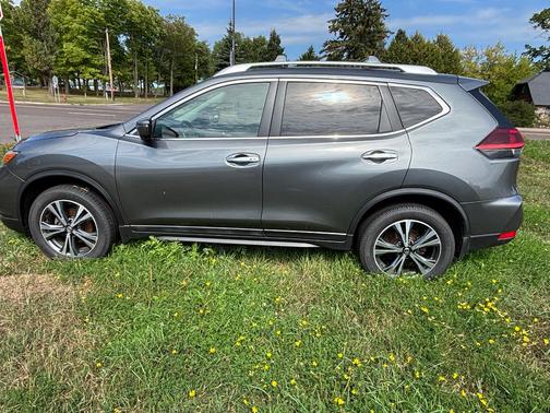 Gray 2020 Nissan Rogue SV
