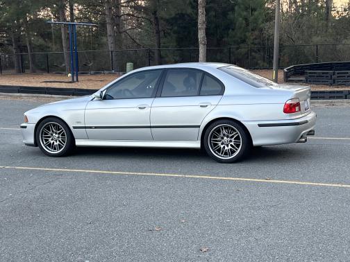 2002 BMW M5 Base