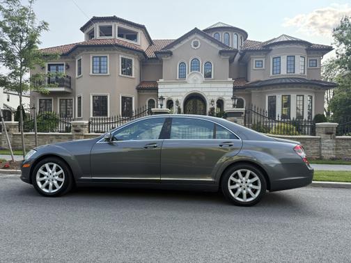 2007 Mercedes-Benz S-Class S 550 4MATIC