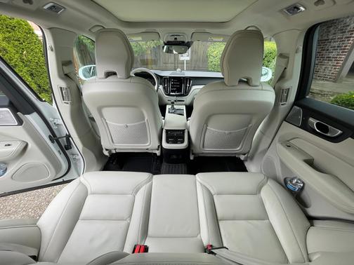 2021 Volvo XC60 T6 Inscription