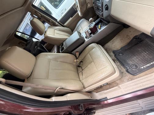 Red 2012 Ford Expedition XLT