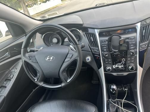 2012 Hyundai SONATA Limited 2.0T