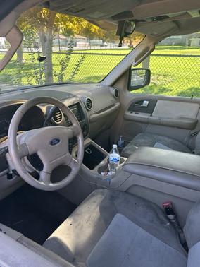 2003 Ford Expedition XLT